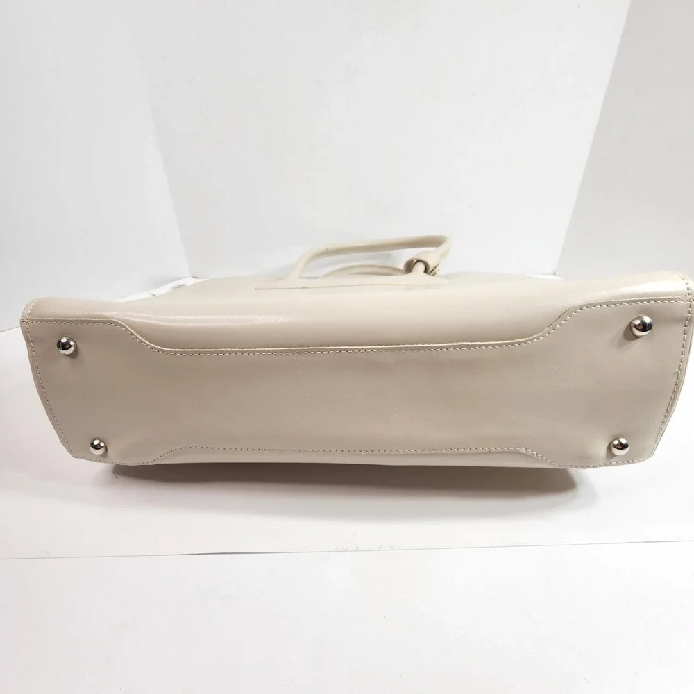 McKlein Lake Forest 15.6 Inch Ladies Leather Case w Removable Sleeve 94337 NWT